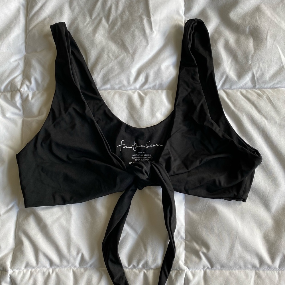 437 - Kenzie Bikini Top - Black | Size M